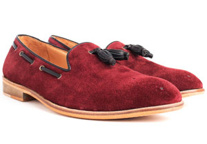 BURGUNDY SNUFF SUEDE TASSELED LOAFER